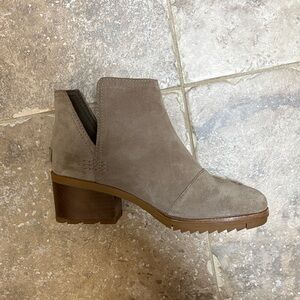 SOREL Women's Suede Ankle Boots